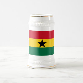 Caneca de cerveja com bandeira de Gana