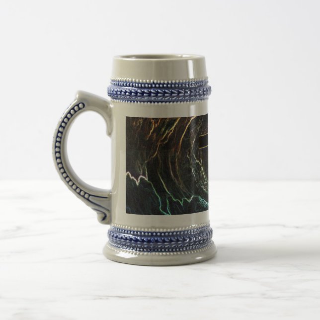 CANECA DE CERVEJA CRUZ PRETA COM ALÍVIOS BRILHANTES (Esquerda)