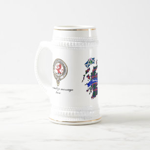 Caneca de cerveja de celebração de emblema e tarta