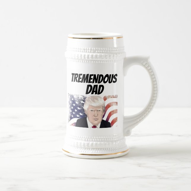 CANECA DE CERVEJA DE CERVEJA DE TRUMP COM DONALIDA (Direita)