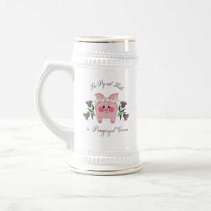 Caneca de cerveja de porcos e de objetos