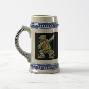 Caneca De Cerveja Dia de São Patrício Dab Dabbing Leprechaun Verde
