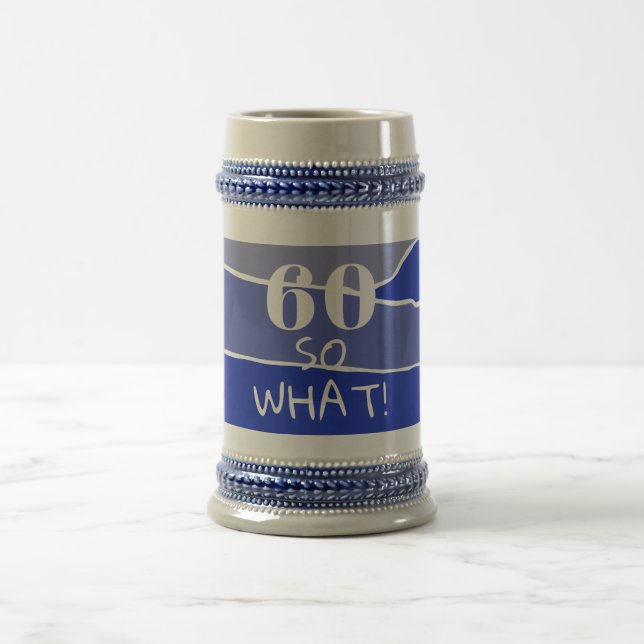 Caneca de cerveja engraçada 60 e tal (Centro)