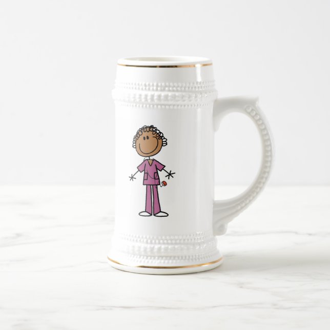 Caneca De Cerveja Figura fêmea enfermeira da vara do afro-americano (Direita)