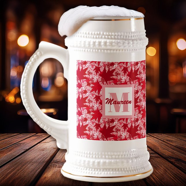 Caneca De Cerveja Folhas de Mapeamento em um Plano de Fundo Rosa (Maple Leaves Red on Pink - Bar Scene - The Canadian Outpost Shop)