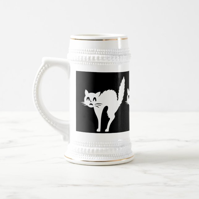 Caneca De Cerveja gato branco zangado engraçado com sanfona no hallo (Esquerda)