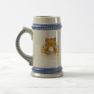 Caneca De Cerveja Gato engraçado fazendo yoga.