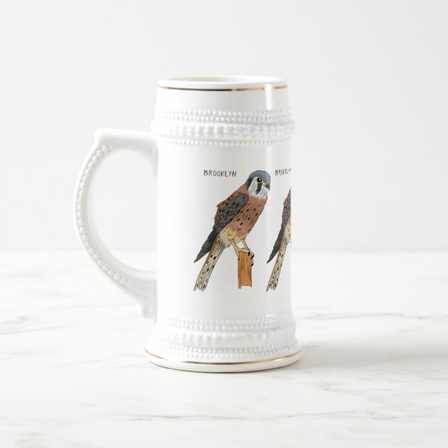 Caneca De Cerveja Ilustração de ave do Kestrel Americano (Esquerda)