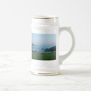 Caneca De Cerveja Jarro manhã de outono no país de vencedor,
