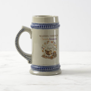 Caneca De Cerveja Lendo Durante a Temporada Assustadora Leitura de