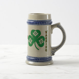 CANECA DE CERVEJA ou CANECA verde irlandesa