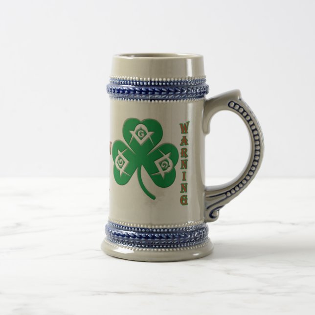 CANECA DE CERVEJA ou CANECA verde irlandesa (Direita)