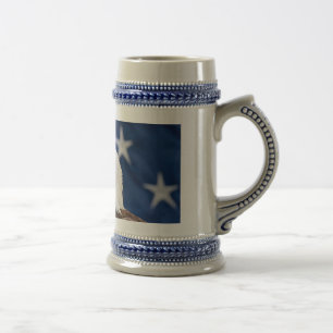Caneca De Cerveja Retrato da águia careca com estrelas