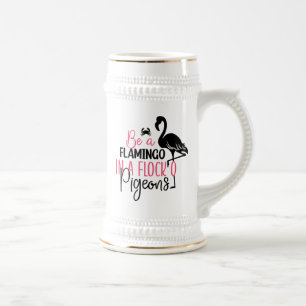 Caneca De Cerveja Seja um Flamingo em um Bando de Pombos-27308