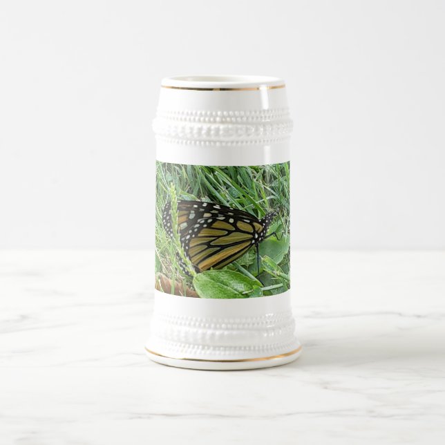 Caneca De Cerveja Uma Borboleta Monarca (Centro)