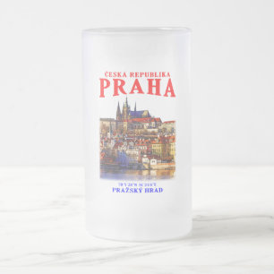 Caneca De Cerveja Vidro Jateado A cidade antiga Praga. República Checa.