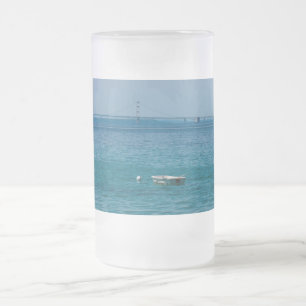 Caneca De Cerveja Vidro Jateado Afloat Na Caneta De Vidro De Fosco Mackinac