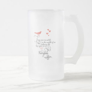 Caneca De Cerveja Vidro Jateado De vez em quando em uma vida comum.