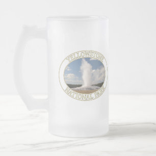 Caneca De Cerveja Vidro Jateado Geyser velho e fiel no Parque Nacional de Yellowst