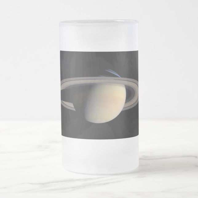Caneca De Cerveja Vidro Jateado Planeta Gigante de Gás Saturno Suniluminado pela C (Centro)