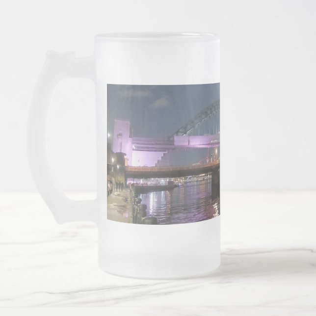 Caneca De Cerveja Vidro Jateado pontes de Newcastle (Esquerda)