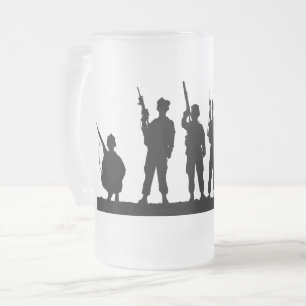 Caneca De Cerveja Vidro Jateado Silhueta simples e poderosa dos soldados