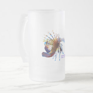 Caneca De Cerveja Vidro Jateado Um peixe-leão-vermelho dançando graciosamente