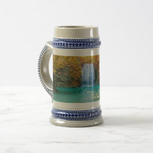 Caneca De Cerveja Visão de queda de Erawan Waterfall Tailândia