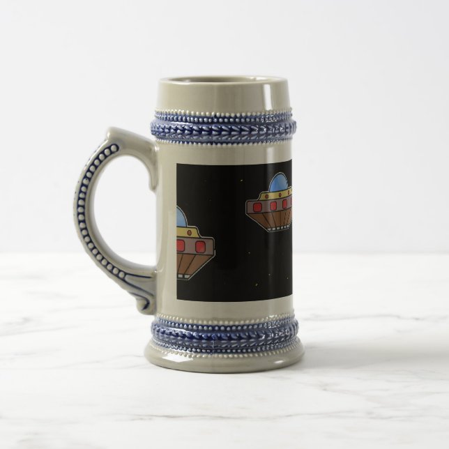 Caneca De Cerveja Voando ufo no espaço preto (Esquerda)