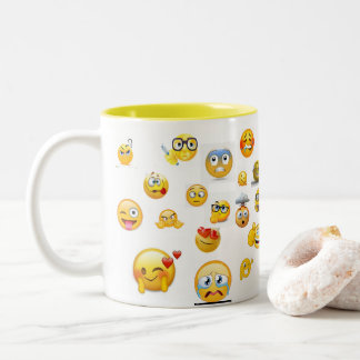 caneca de emoji