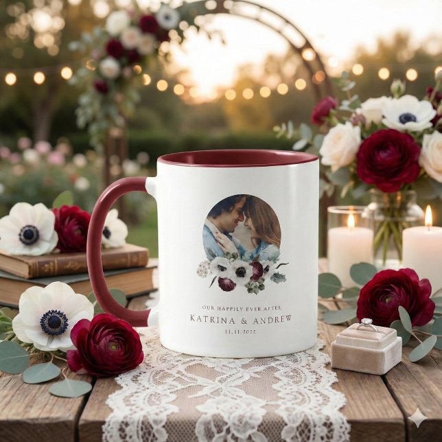 Caneca de Foto Floral Aquarela (This beautiful personalized photo mug would make a wonderful wedding gift! )