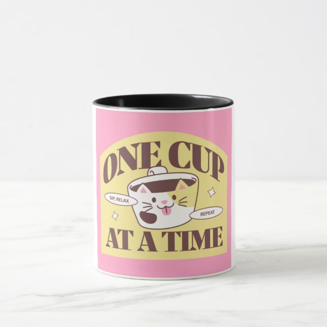 Caneca de Gato Engraçada "Uma Xícara de Cada Vez"  (Centro)