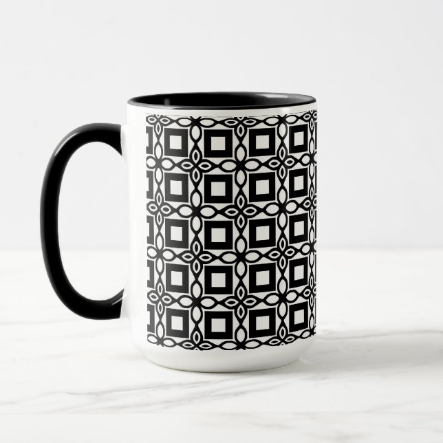 Caneca de Latte com Padrão Geométrico Preto e Bran (Esquerda)