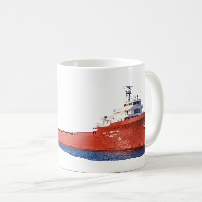 Caneca de Lee A. Tregurtha (Frente Esquerda)