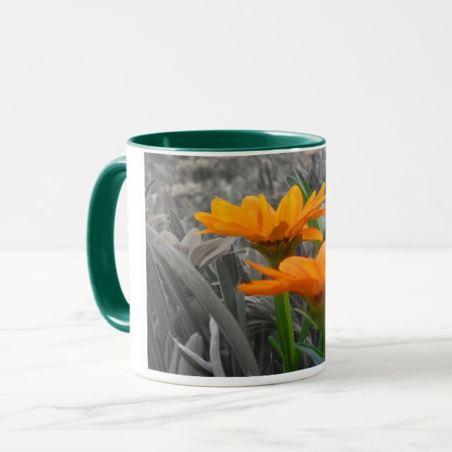 Caneca de Margaridas (Frente Esquerda)