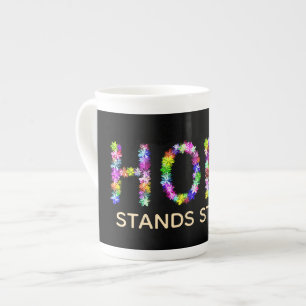 Caneca De Porcelana A Esperança Nunca Diminui   A Esperança Permanece 