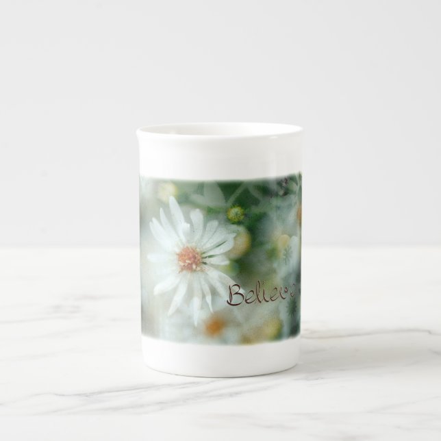Caneca De Porcelana Acredite a margarida (Frente)