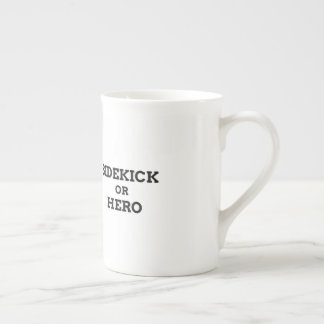 Caneca De Porcelana Ajudante ou Herói