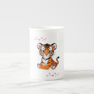 Caneca De Porcelana Arte de Bebê Tigre com Borboletas Rosa -