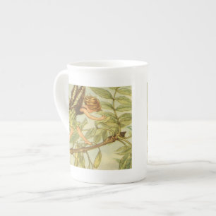 Caneca De Porcelana Ash Tree Fairy Walking on Branch