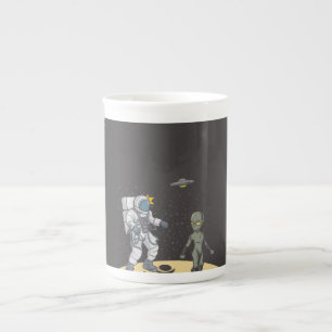 Caneca De Porcelana Astronauta e alienígena