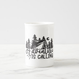 Caneca De Porcelana Aventura Está Chamando
