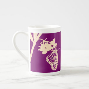 Caneca De Porcelana Borboleta Monarca Silhouette contra Roxo