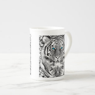 Caneca De Porcelana Cara selvagem do tigre dos olhos azuis preto e
