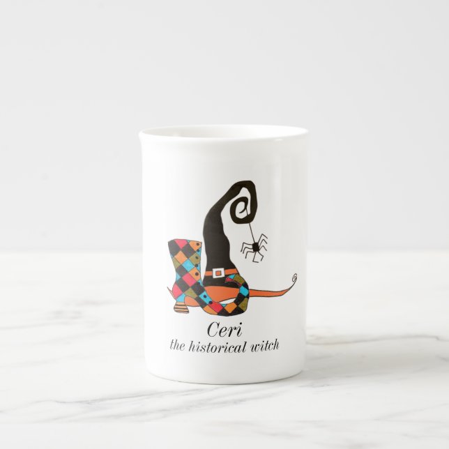 Caneca De Porcelana Chapéu e Boot de Bruxa Louca Personalizada (Frente)