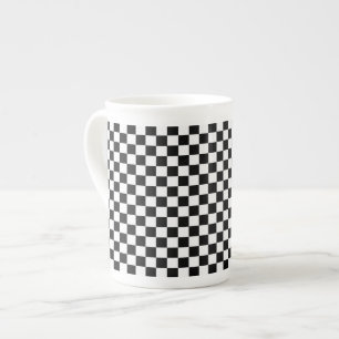 Caneca De Porcelana Checkerboard preto e branco clássico por STaylor