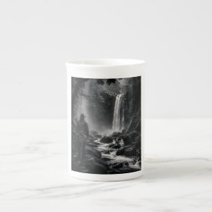 Caneca De Porcelana Coleção Wanderer WO06 – Explorando Cachoeira Ocult
