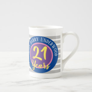 Caneca De Porcelana Comemorativo aniversário de 21 anos