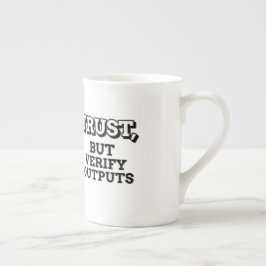 Caneca De Porcelana Confie mas verifique saídas