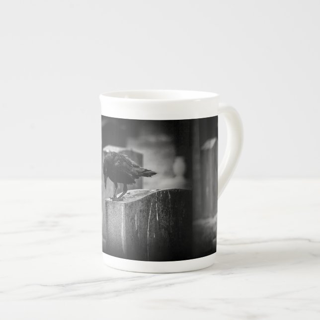 Caneca De Porcelana Crow do Cemitério de Queda (Frente Esquerda)